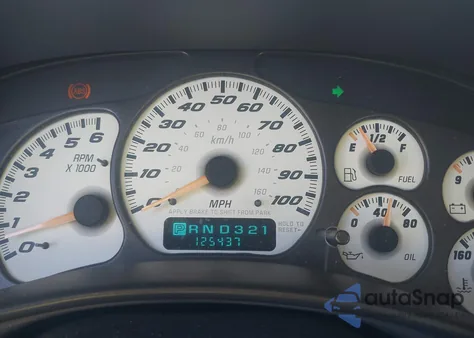 2002 Chevrolet Avalanche 1500 из США, поврежденный, VIN 3GNEK13T72G332678